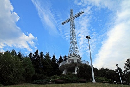 Krzyż Milenijny na Miejskiej Górze nad Limanową